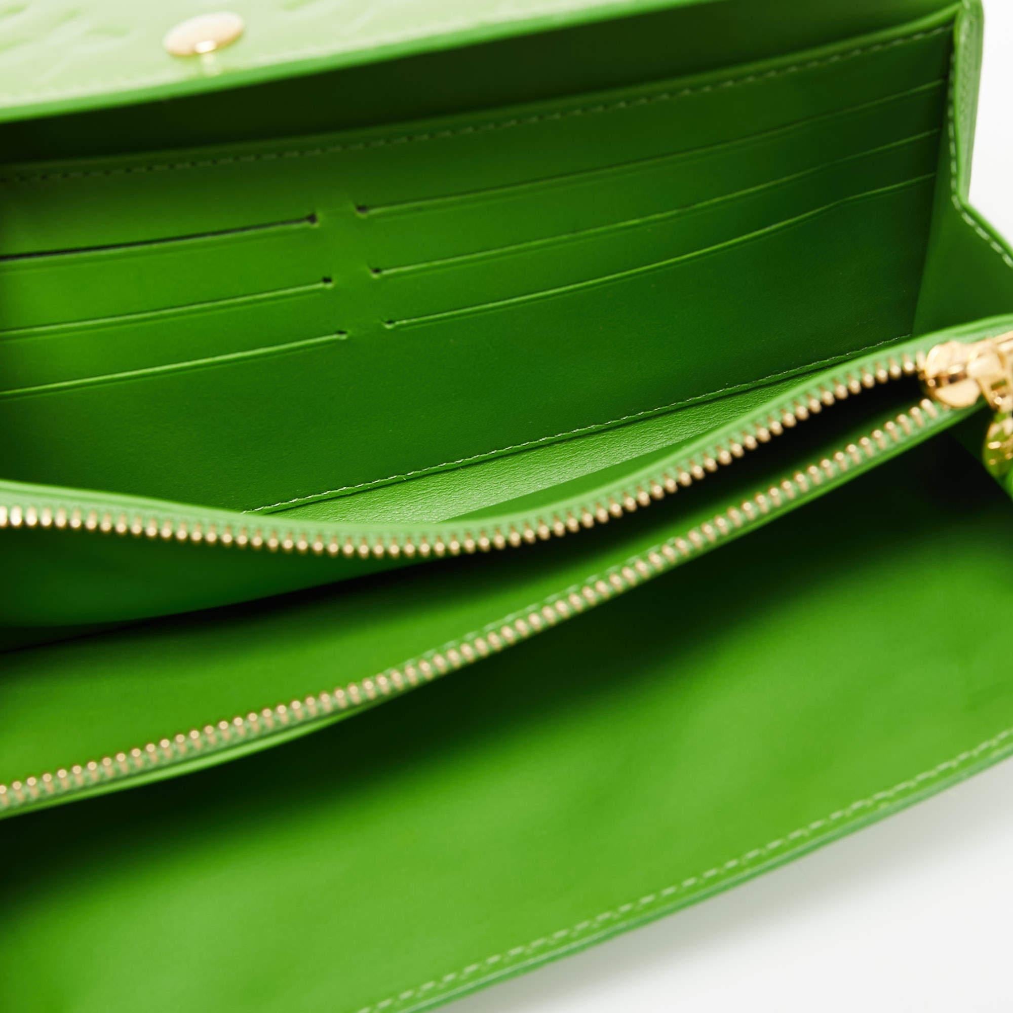 Louis Vuitton Vet Tonic Monogram Vernis Sarah Wallet 3