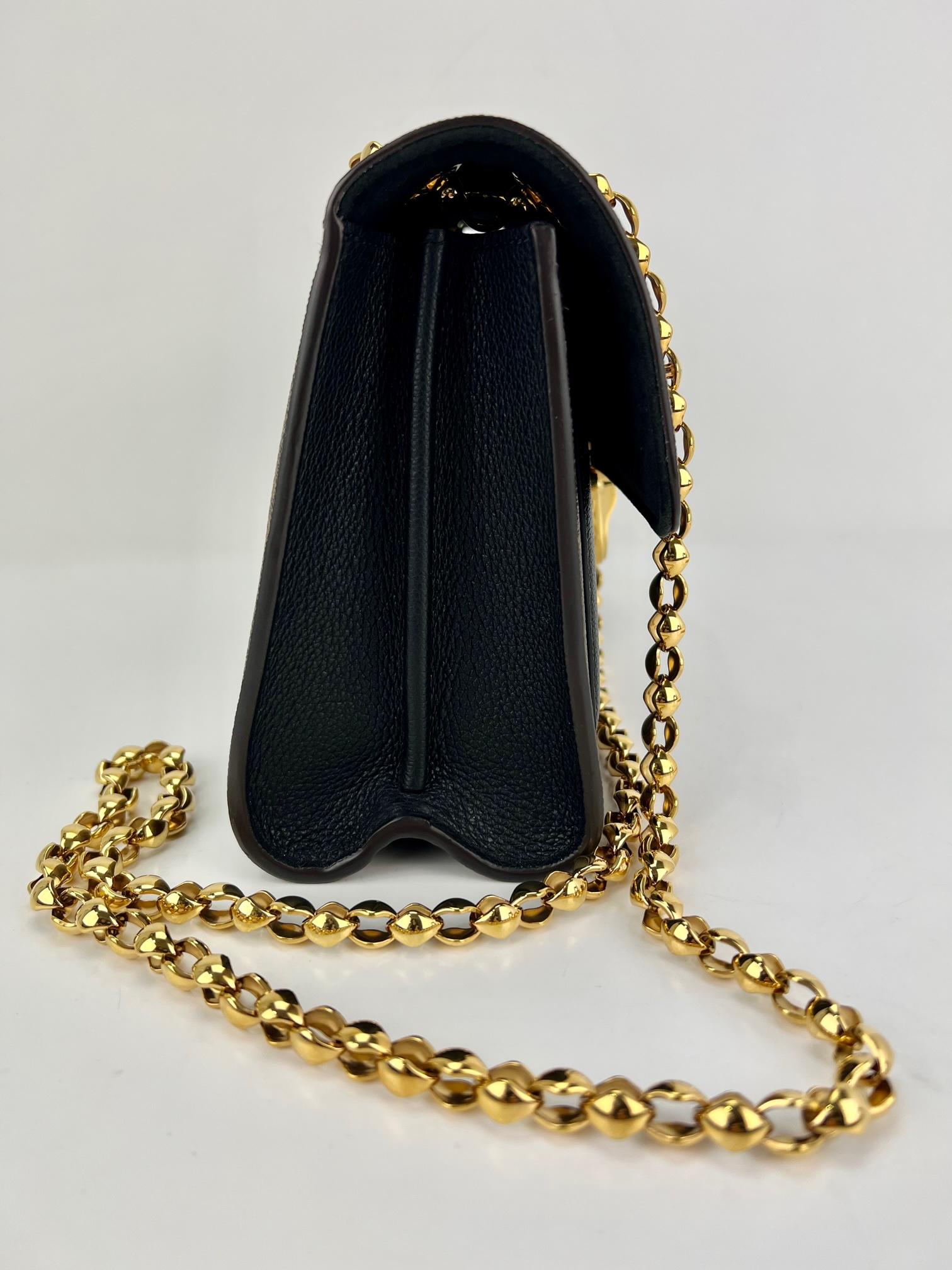 LOUIS VUITTON Victoire  Monogram Black Leather Hand Bag  4