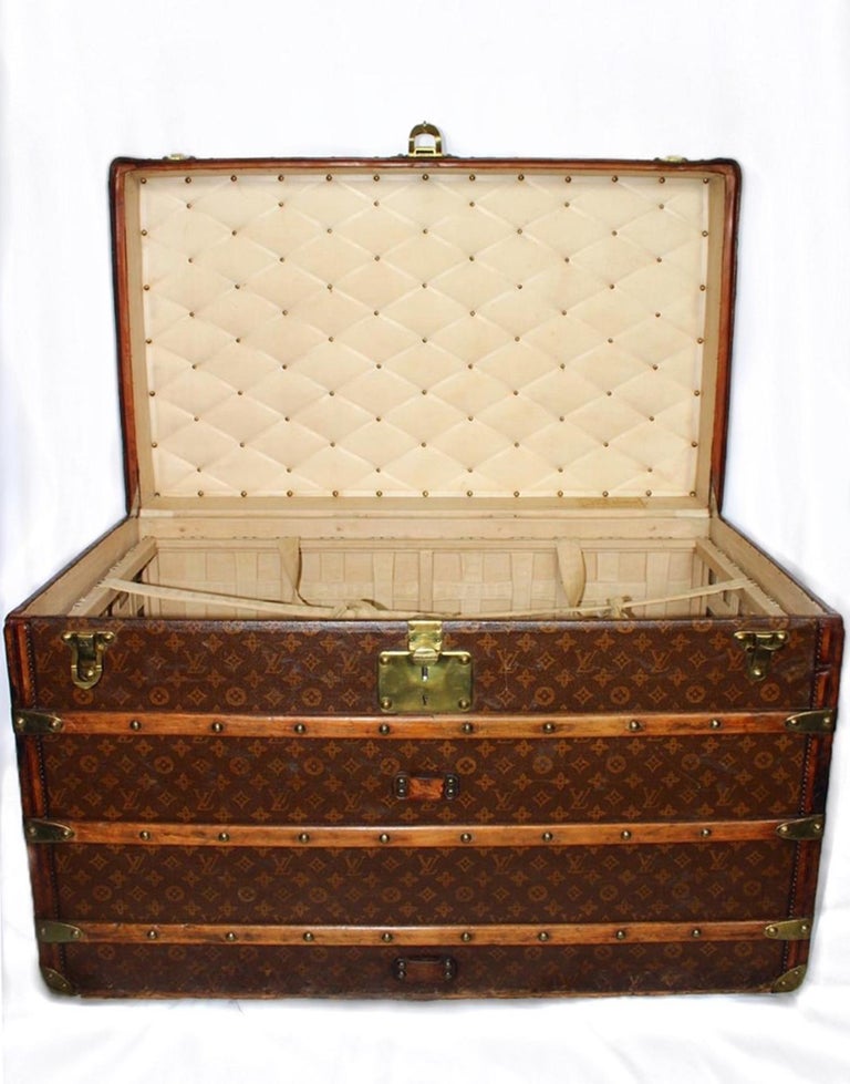 Louis Vuitton SS21 Virgil Abloh Malle Courrier Lozine 110 Steamer Trunk  Leather Cotton ref.328563 - Joli Closet