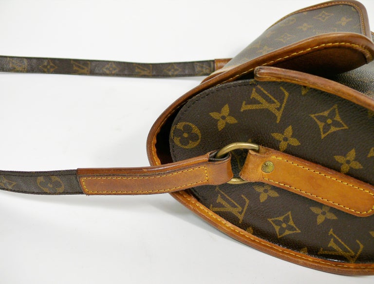 Louis Vuitton Vintage 1990 Monogram Canvas Marne Bag For Sale at 1stdibs