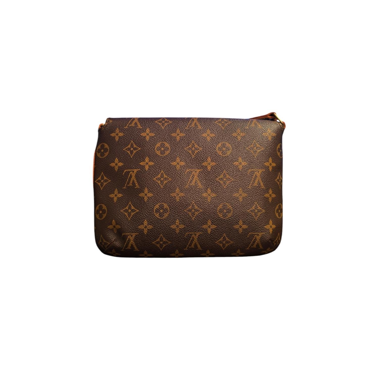Louis Vuitton Vintage 2000s Monogram Musette Tango In Good Condition For Sale In Scottsdale, AZ