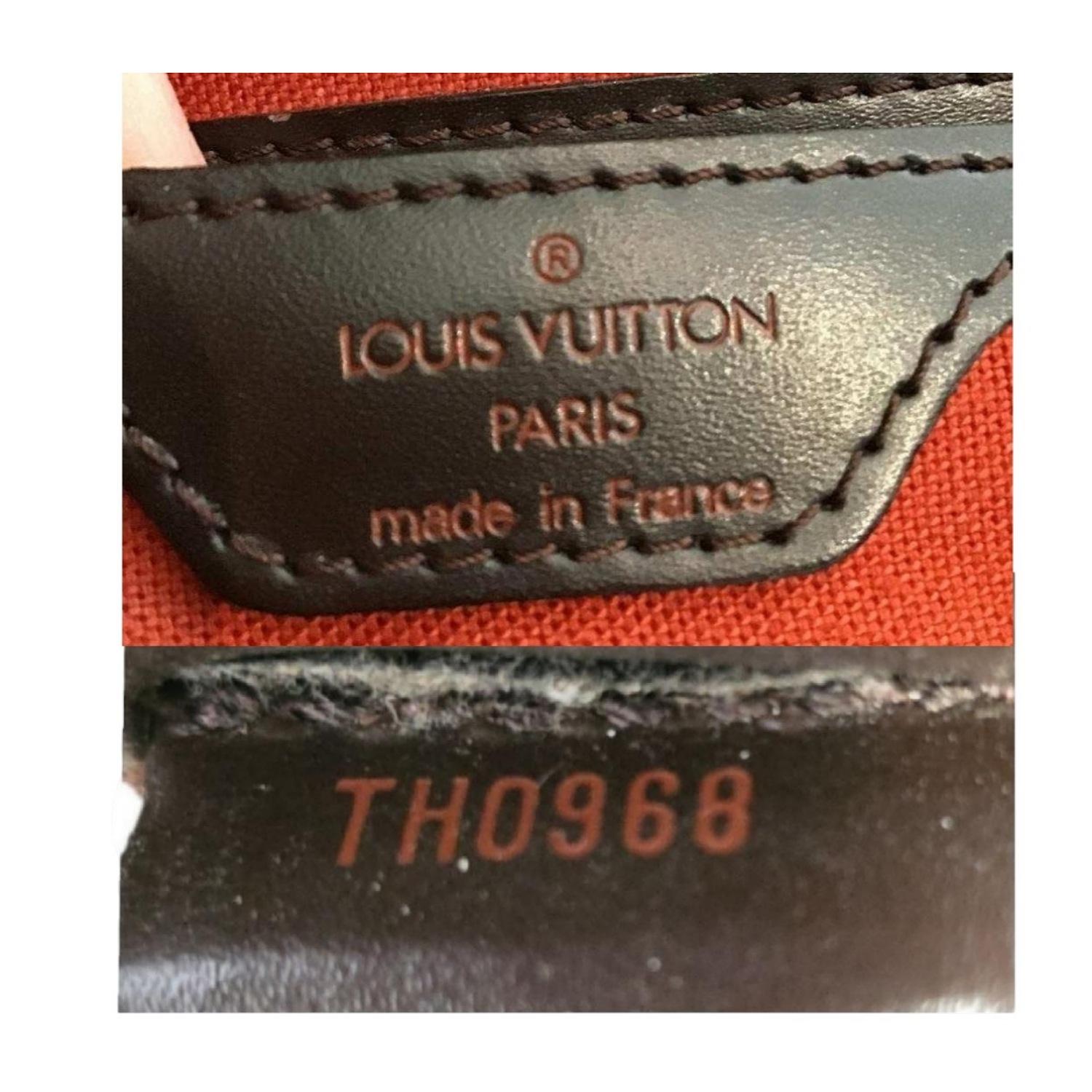 Louis Vuitton Vintage 90s Damier Ebene Soho Backpack en vente 5