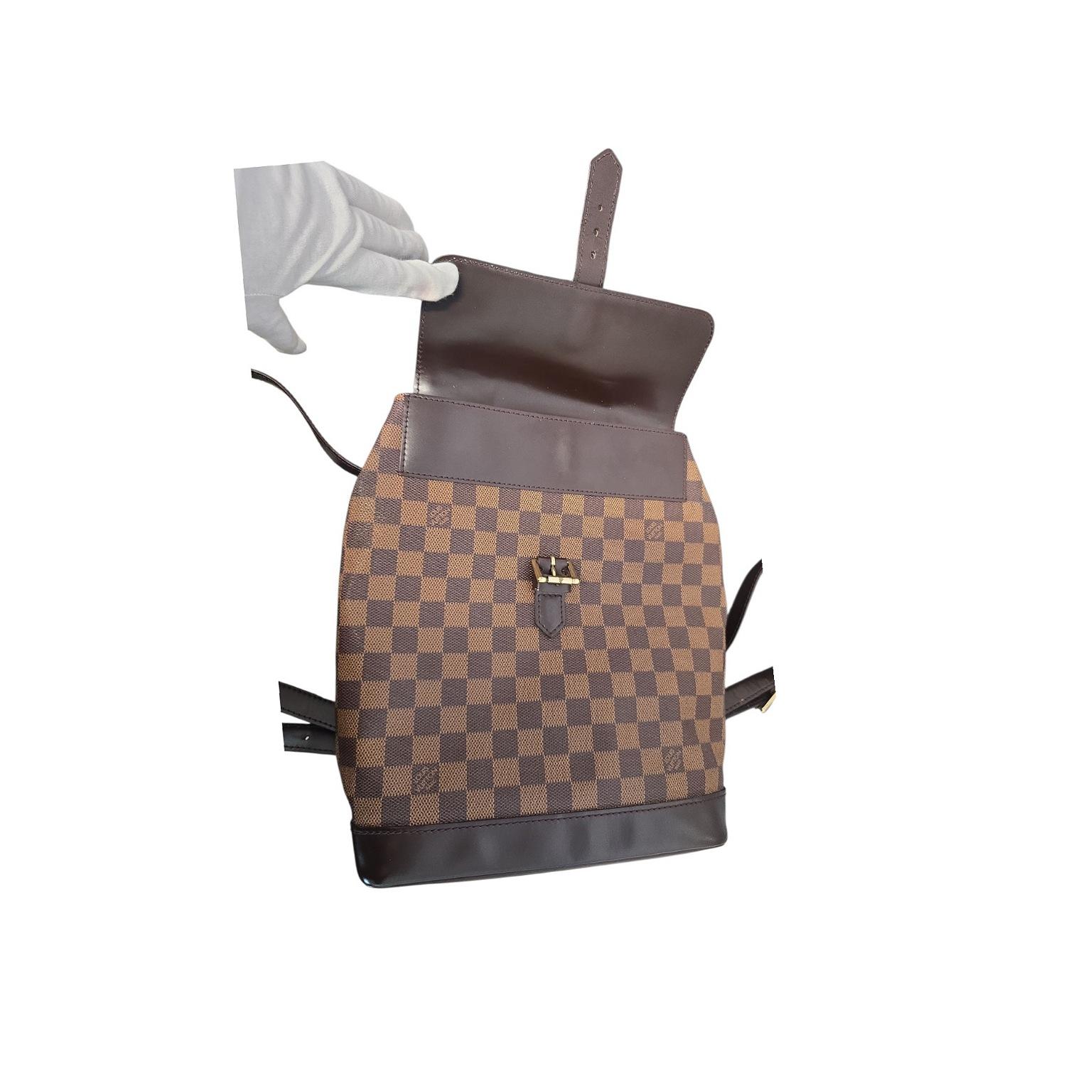 Louis Vuitton Vintage 90s Damier Ebene Soho Backpack en vente 2