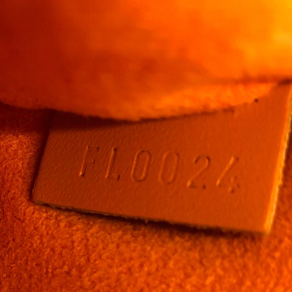 Louis Vuitton Vintage Alma Handbag Epi Leather PM 4