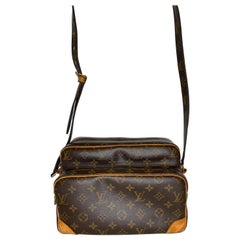  Louis Vuitton Vintage Authentic Monogram Shoulder Bag Nile MM 2012