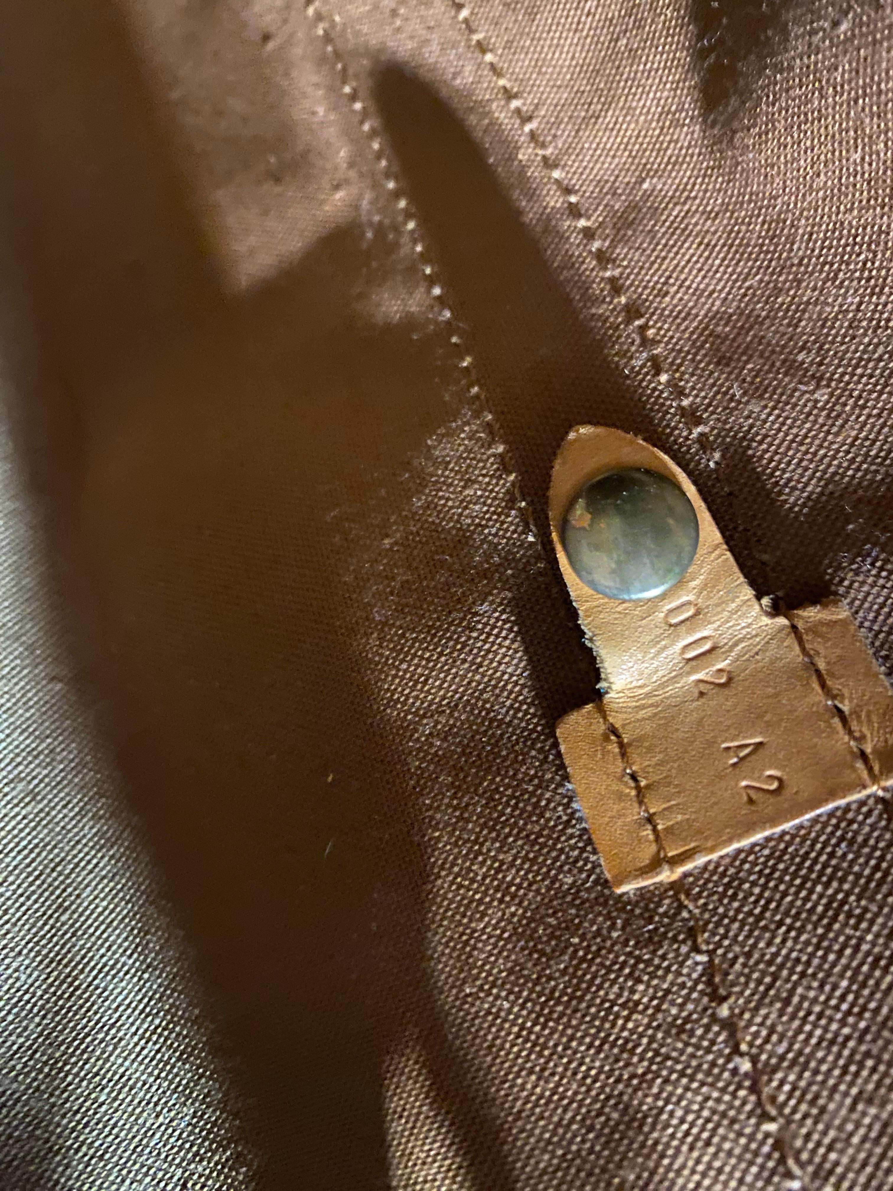 Sac vintage Louis Vuitton modèle Randonnee GM en vente 8