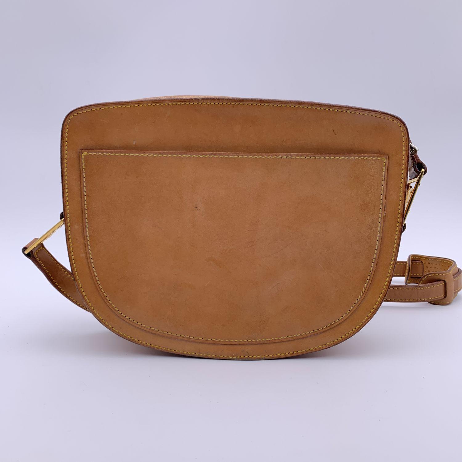 Louis Vuitton Vintage Beige Leather Jeune Fille Messenger Bag In Good Condition In Rome, Rome