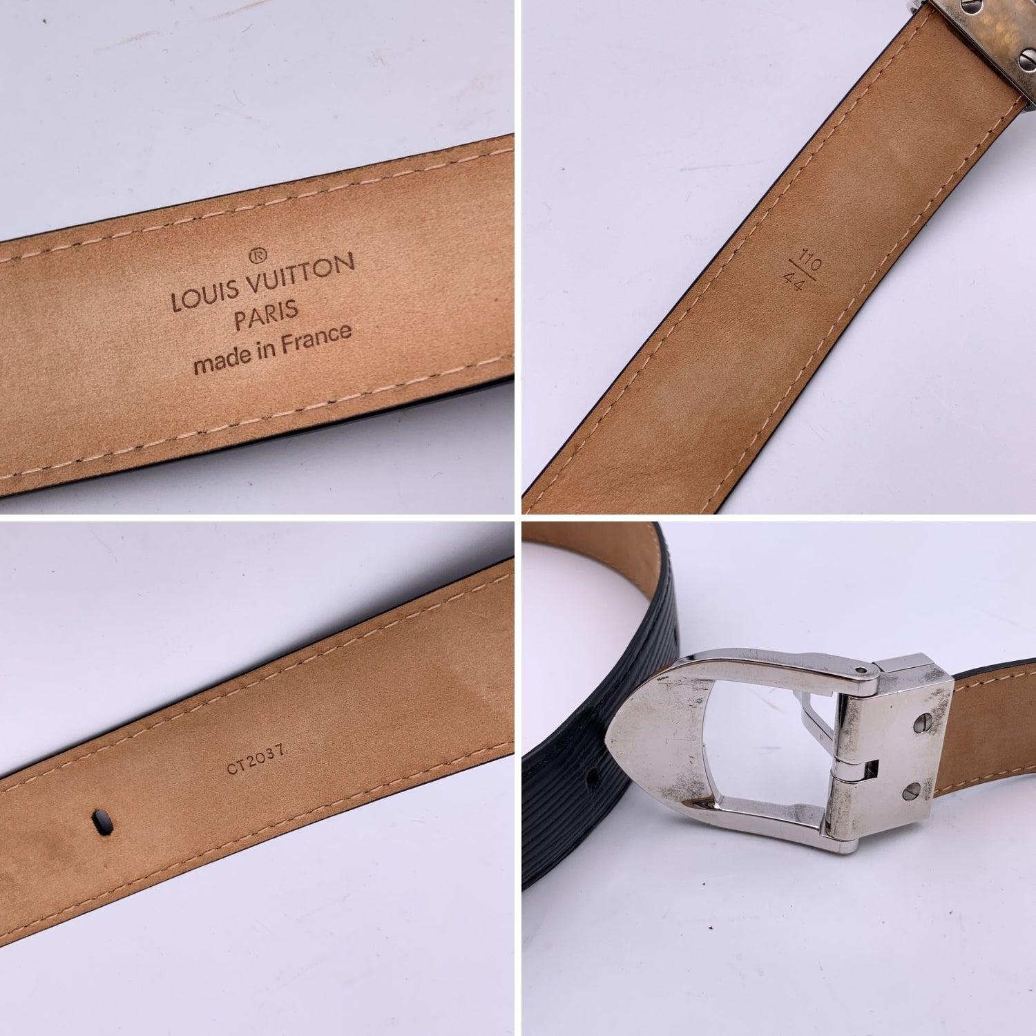 Louis Vuitton Vintage Black Epi Belt Silver Metal Buckle Size 110/44 In Excellent Condition In Rome, Rome