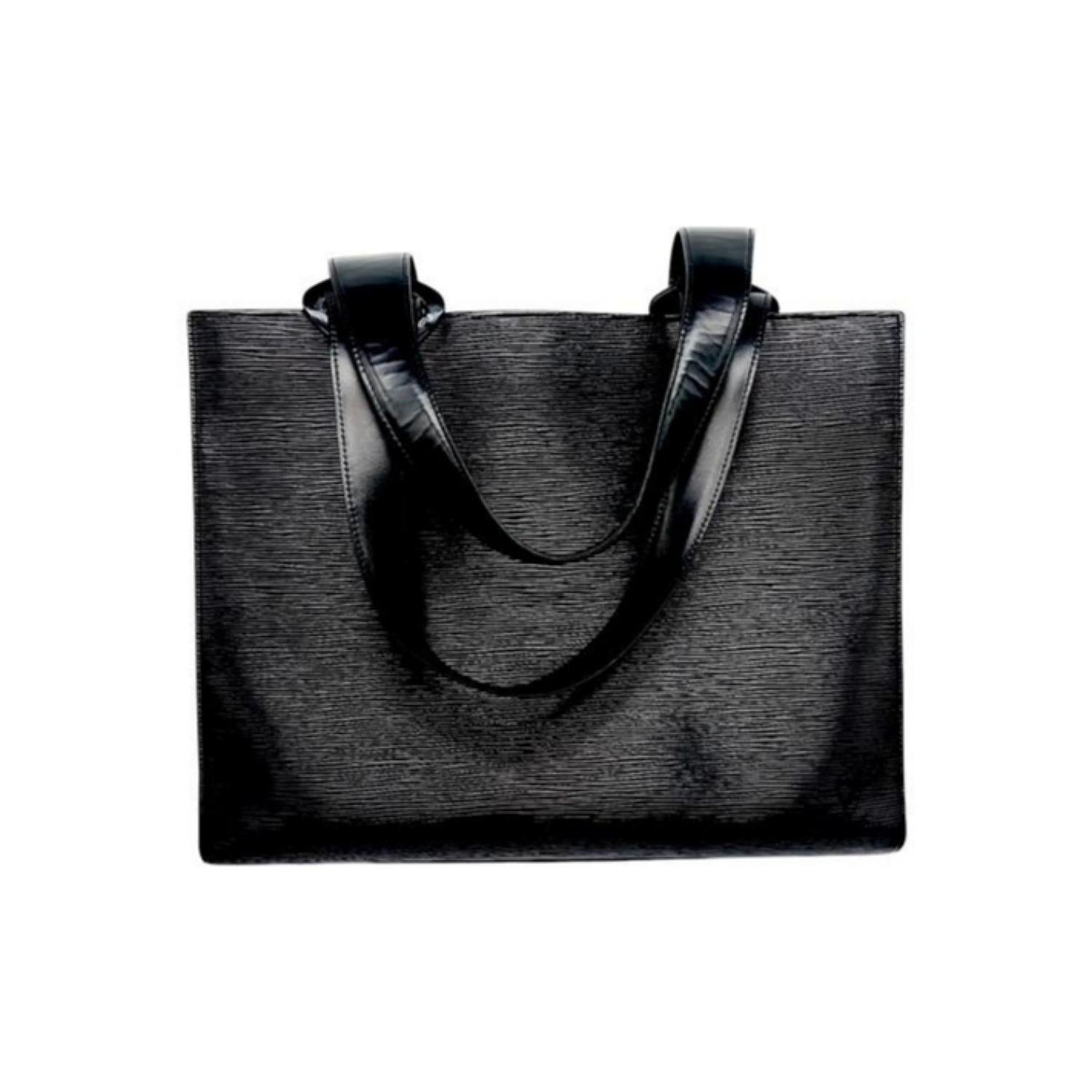 Eleva la tua collezione con questa elegante borsa Tote Gemeaux in pelle di Louis Vuitton. Realizzato in Francia nel marzo del 2000, questo pezzo senza tempo è caratterizzato da una lussuosa pelle Epi nera e da un elegante hardware nero. È progettato