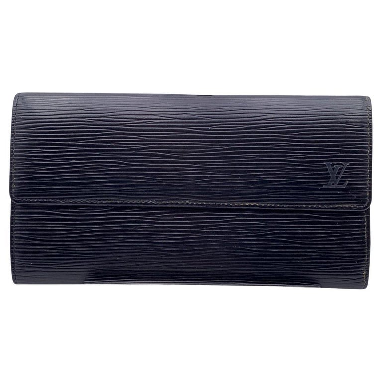 Louis Vuitton Black Leather Womens Wallet - 4 For Sale on 1stDibs