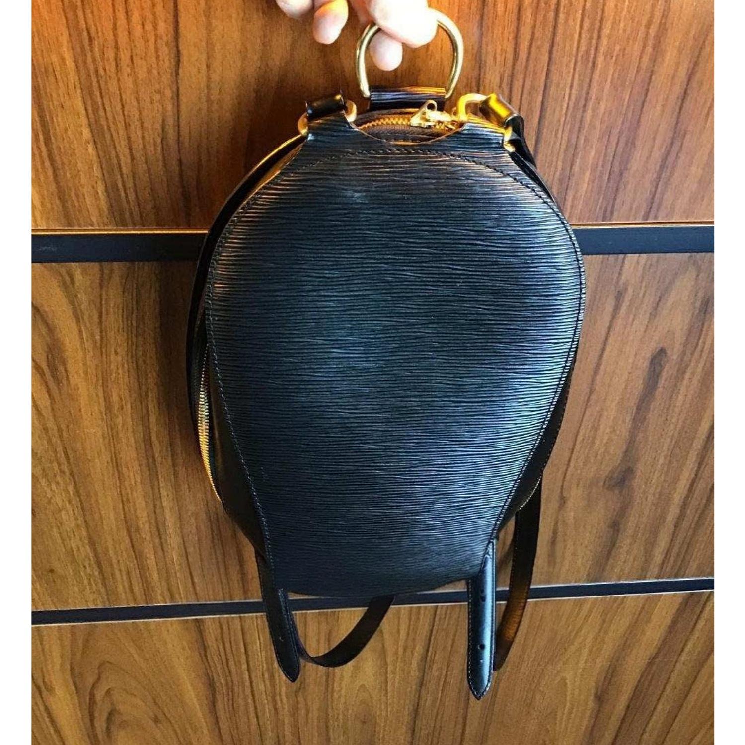 Zaino Louis Vuitton Vintage in pelle EPI nera Mabillon in vendita 7