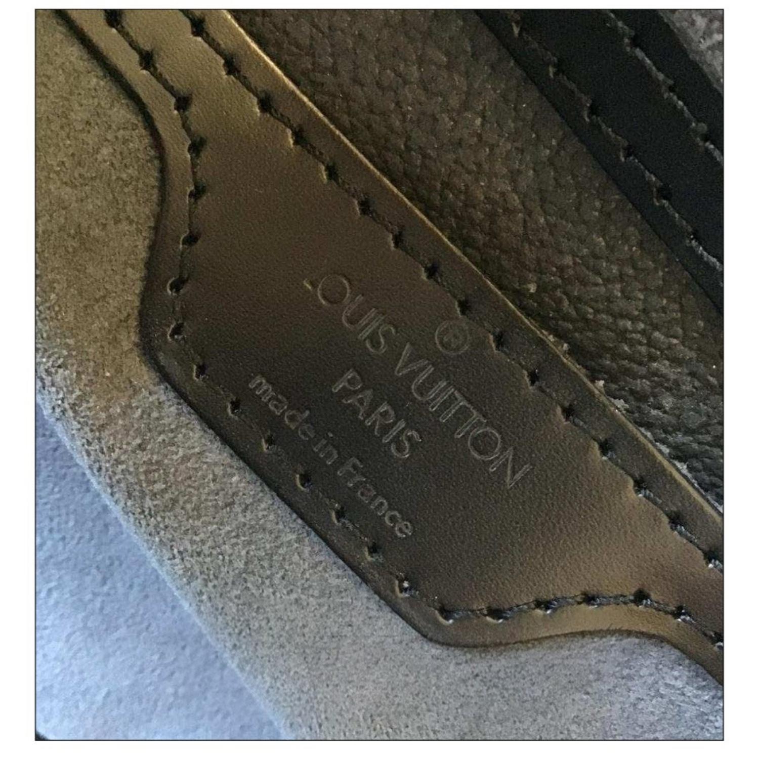 Zaino Louis Vuitton Vintage in pelle EPI nera Mabillon in vendita 3