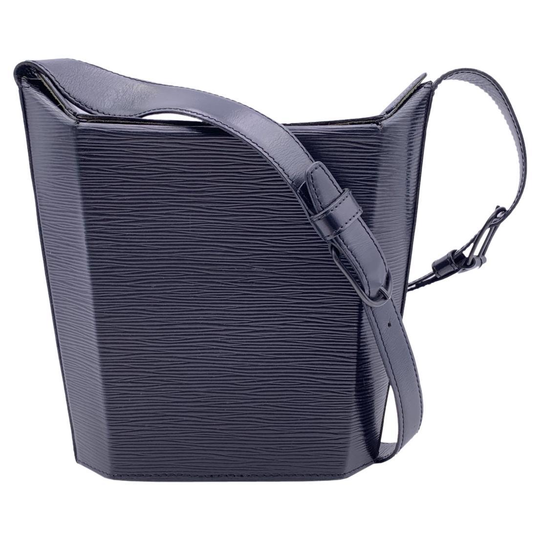 Epi leather bucket bag deals