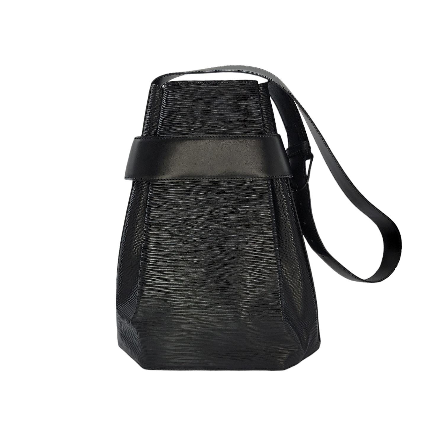 Louis Vuitton Vintage Black EPI Sac D'Epaule GM Bucket Bag w/ Pouch Unisexe en vente