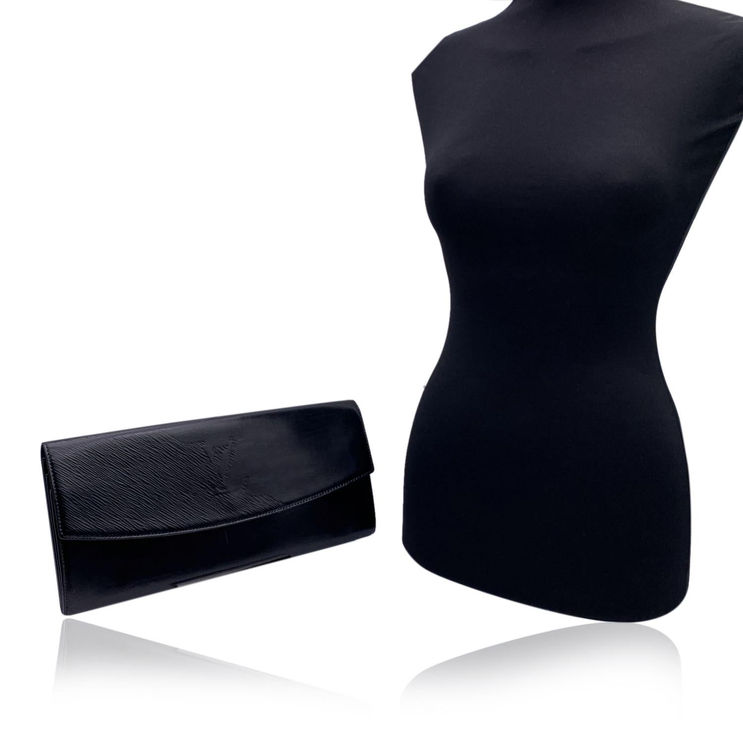 louis vuitton clutch purse black