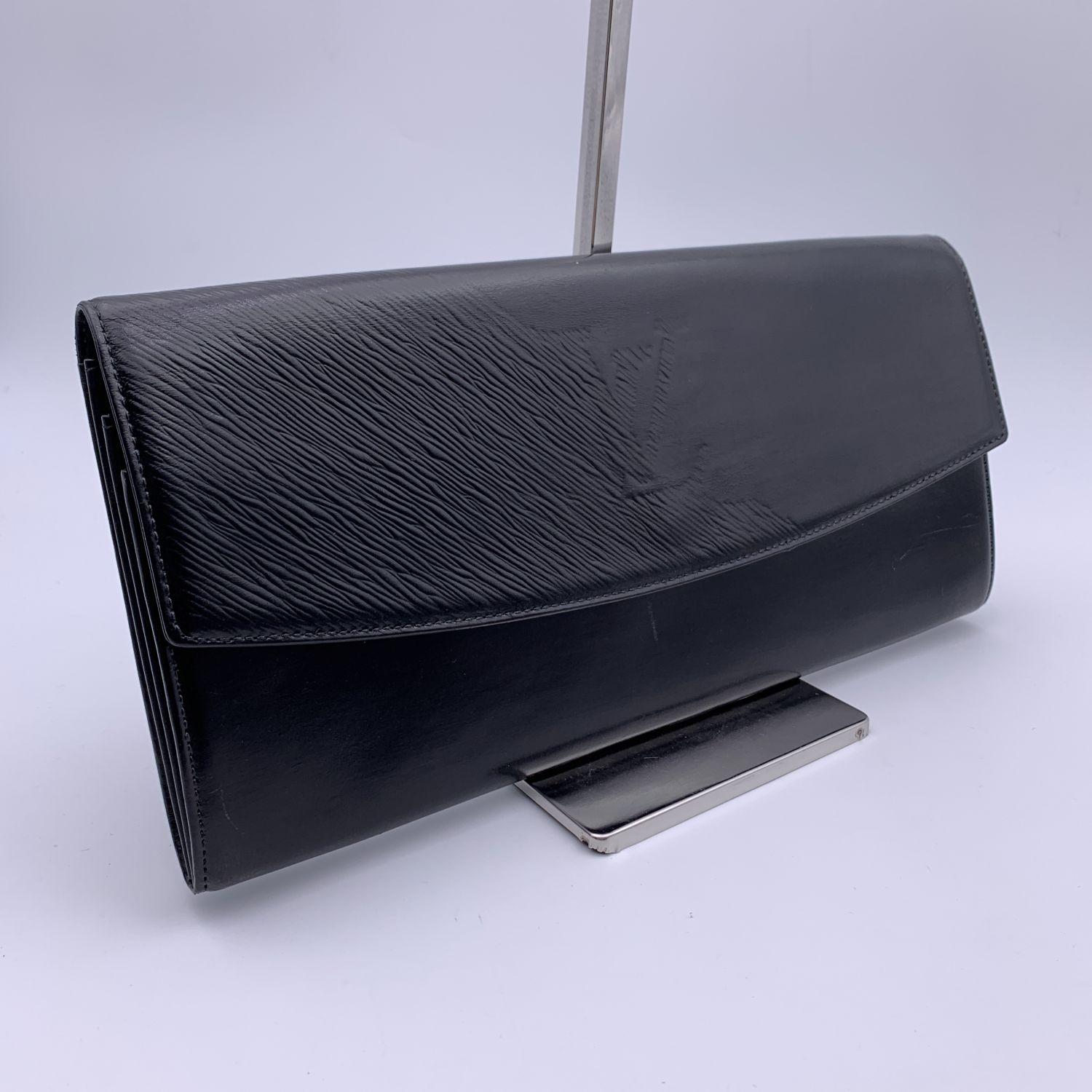 Louis Vuitton Vintage Black Leather Opera Egee Clutch Bag In Good Condition In Rome, Rome