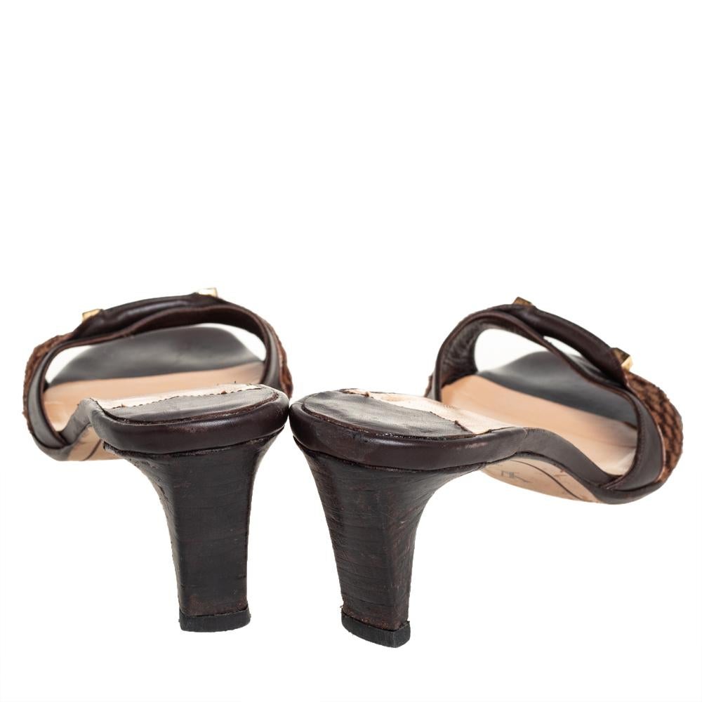 Louis Vuitton Vintage Brown Leather And Damier Calf Hair Slide Sandals Size 39.5 In Good Condition In Dubai, Al Qouz 2