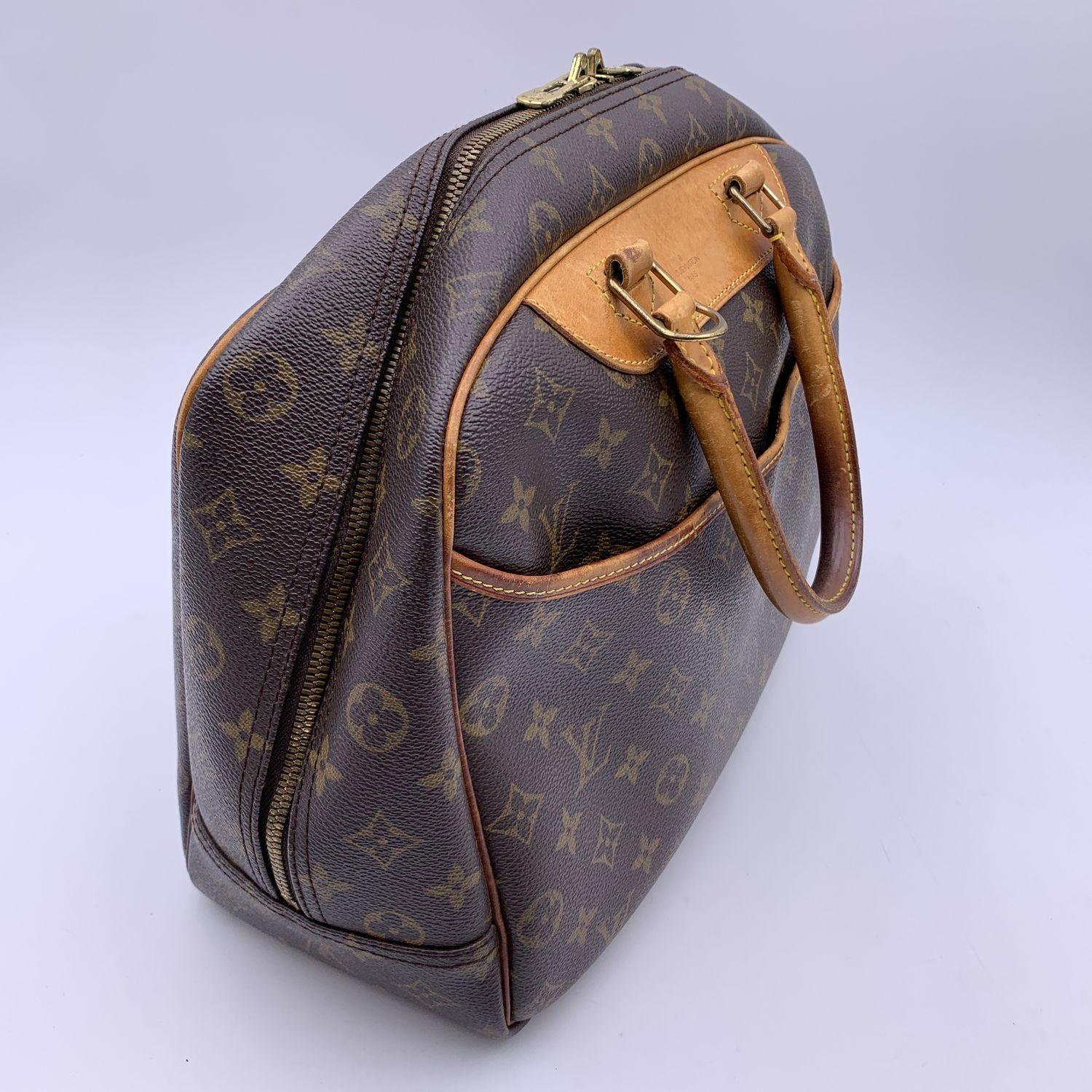 Braune Deauville Reisetasche aus Segeltuch mit Monogramm von Louis Vuitton 3