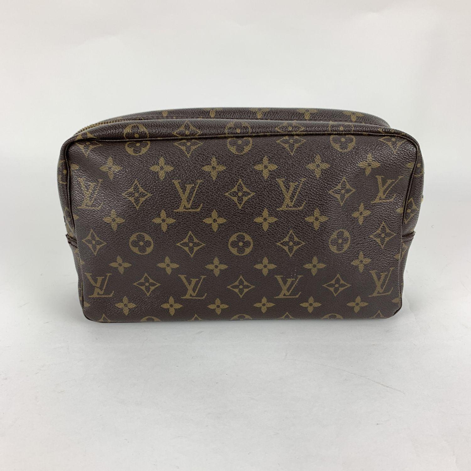 Black Louis Vuitton Vintage Brown Monogram Canvas Toiletry 28 Cosmetic Bag