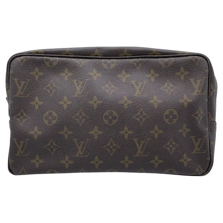 Louis Vuitton Vintage Brown Monogram Canvas Toiletry 28 Cosmetic Bag For  Sale at 1stDibs