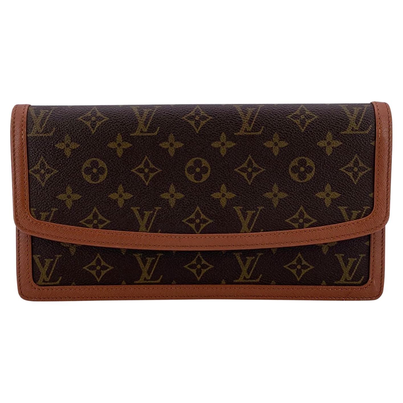 Louis Vuitton Vintage Brown Monogram Clutch Pochette Dame Bag For Sale