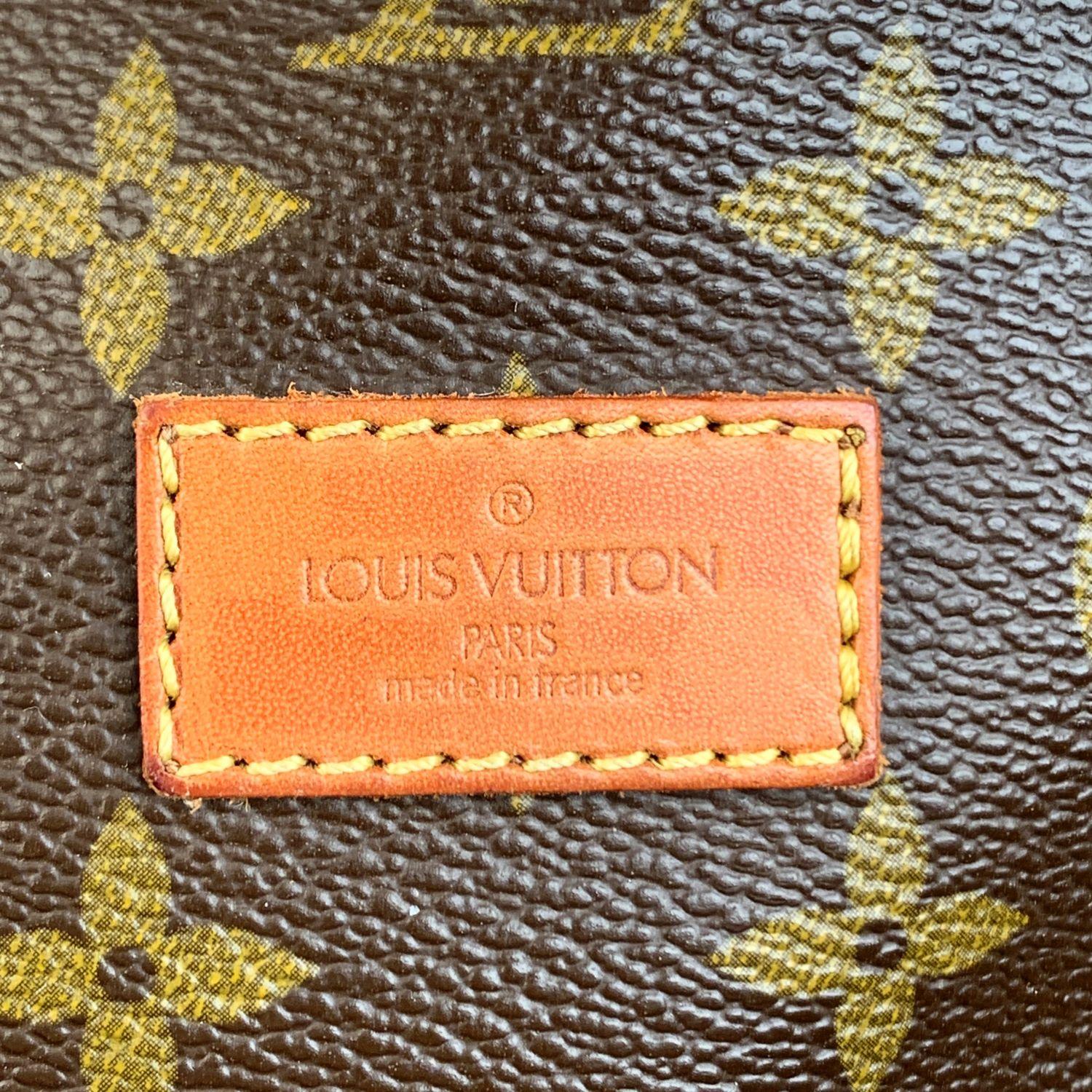 Louis Vuitton Vintage Canvas Saumur 40 Messenger Shoulder Bag 4