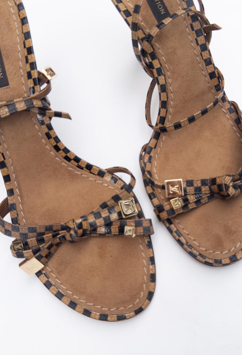Louis Vuitton Vintage Damier Ankle Strap Heels Sz 38.5 NEAR NEW Original Box Bon état - En vente à Melbourne, VIC