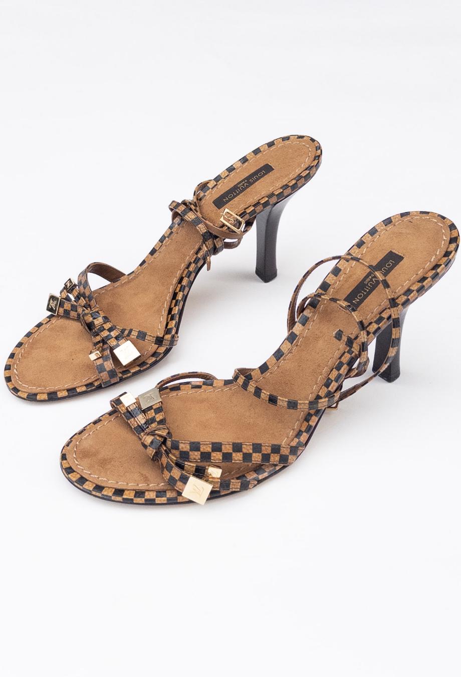 Louis Vuitton Vintage Damier Ankle Strap Heels Sz 38.5 NEAR NEW Original Box en vente 1