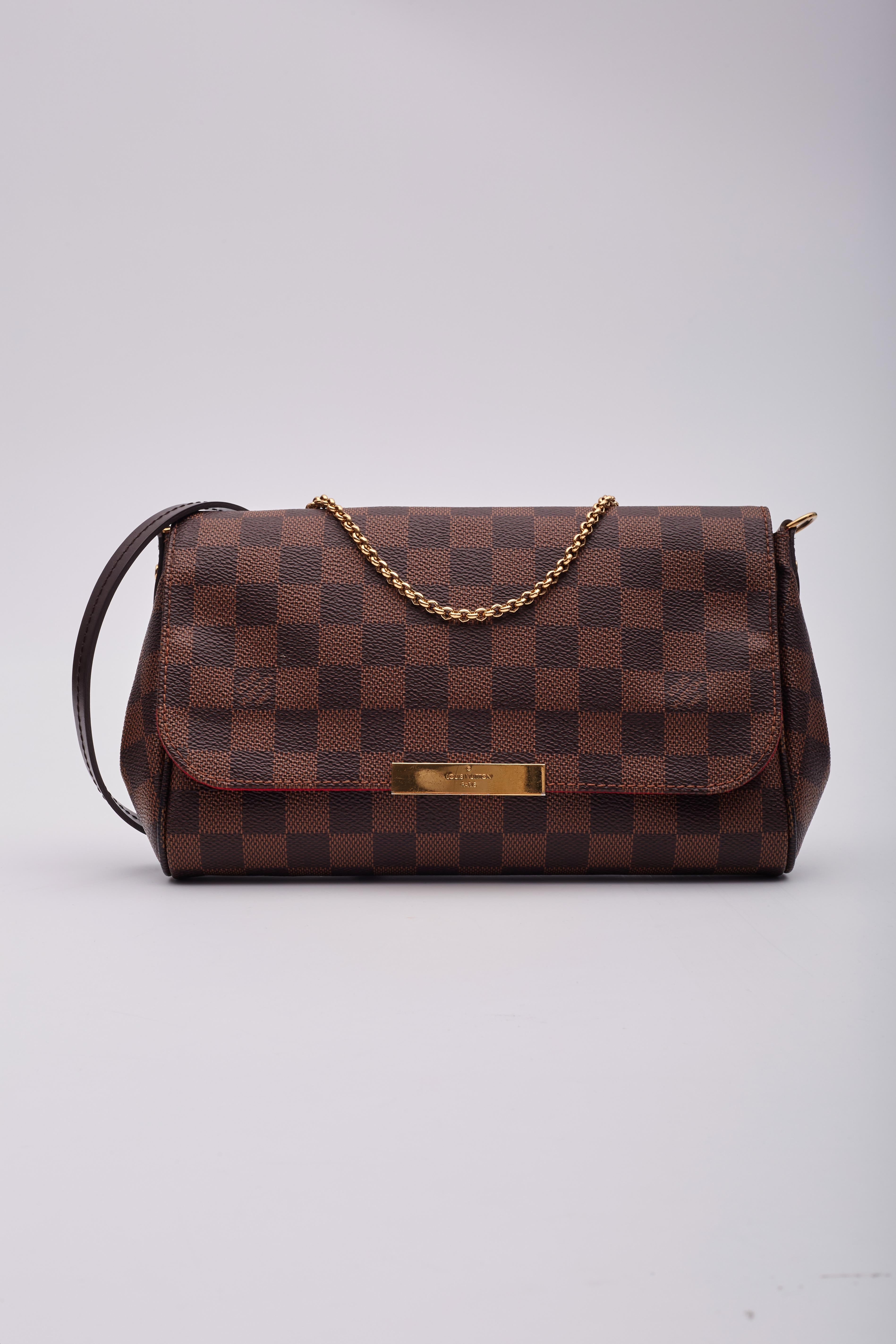 Louis Vuitton Vintage Damier Ebene Favorite Shoulder Bag Pristine In Excellent Condition In Montreal, Quebec