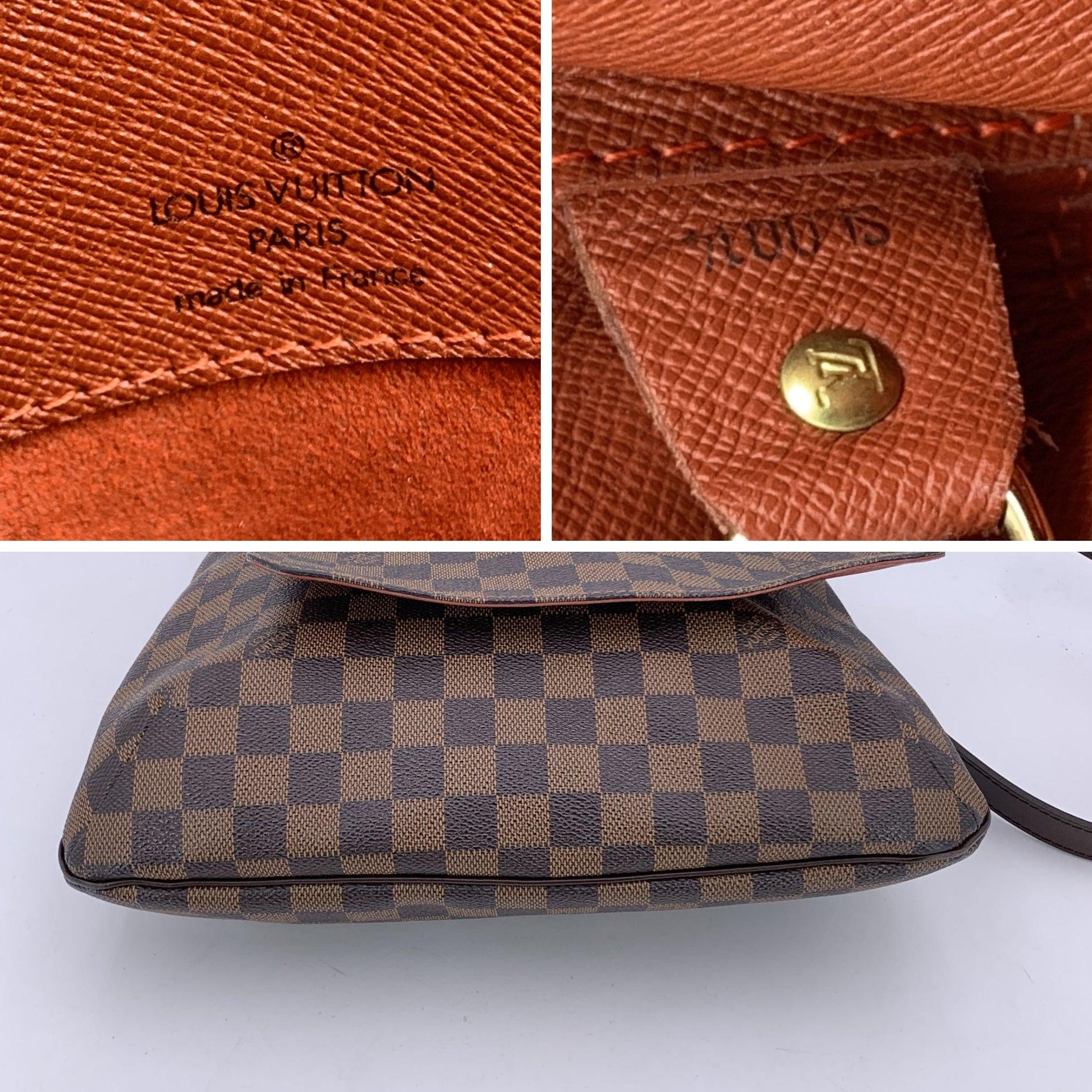 Louis Vuitton Vintage Damier Ebene Musette Salsa GM Shoulder Bag In Excellent Condition In Rome, Rome