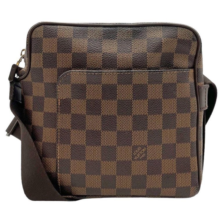 Louis Vuitton Damier Olav PM Crossbody Bag For Sale at 1stDibs