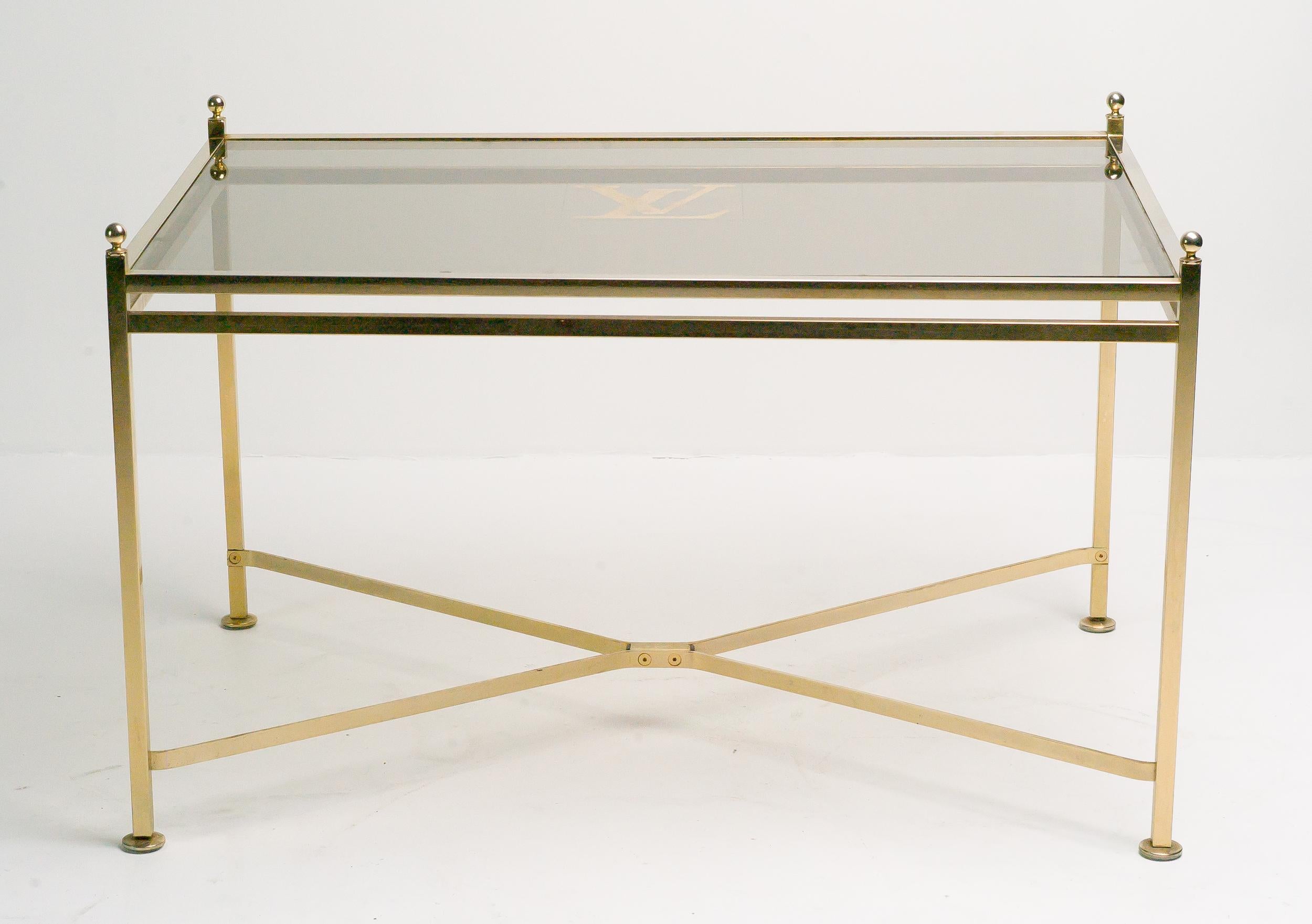 Louis Vuitton Vintage Display Table (Moderne der Mitte des Jahrhunderts)