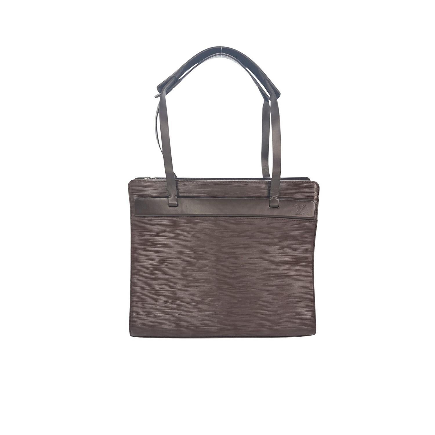Women's or Men's Louis Vuitton Vintage EPI Croisette PM Tote Moka For Sale