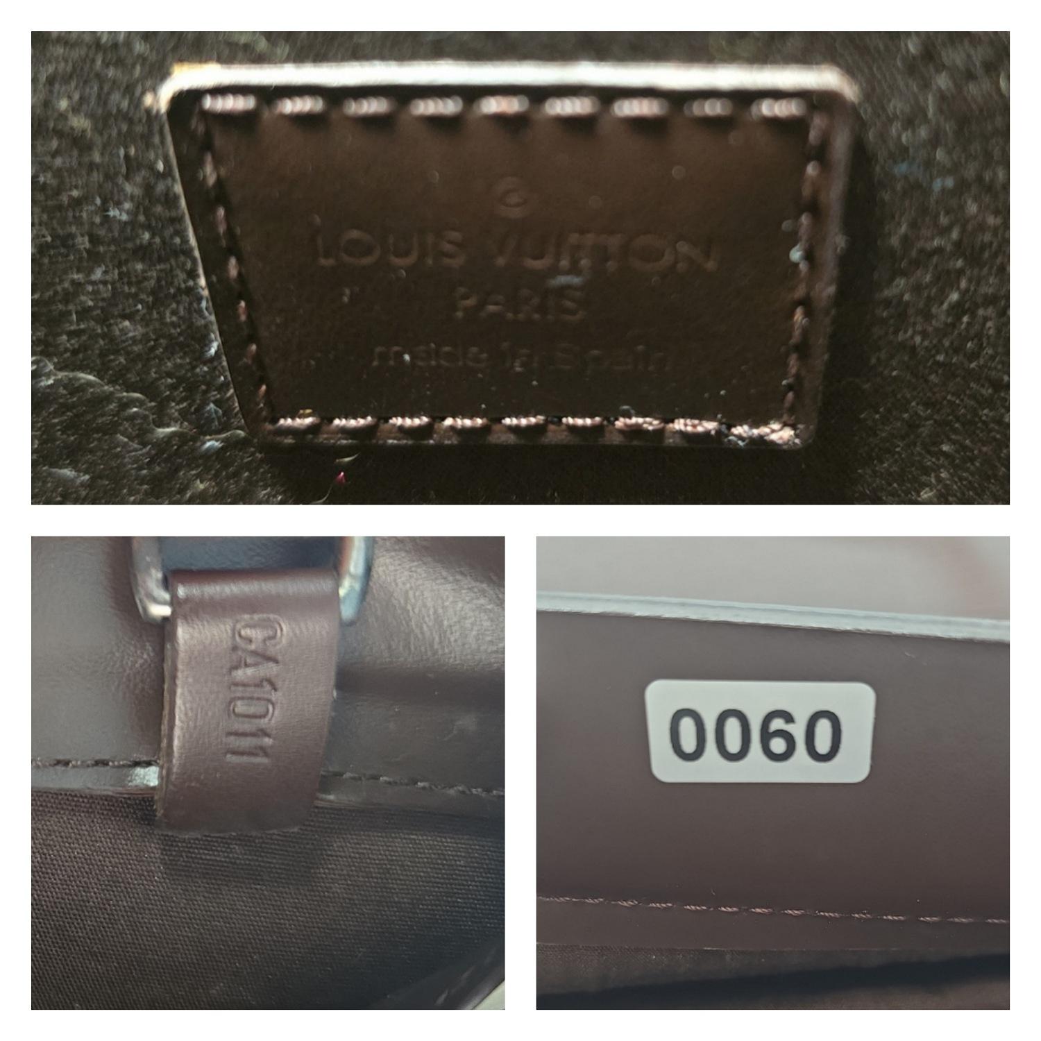 Louis Vuitton Vintage EPI Croisette PM Tote Moka For Sale 3