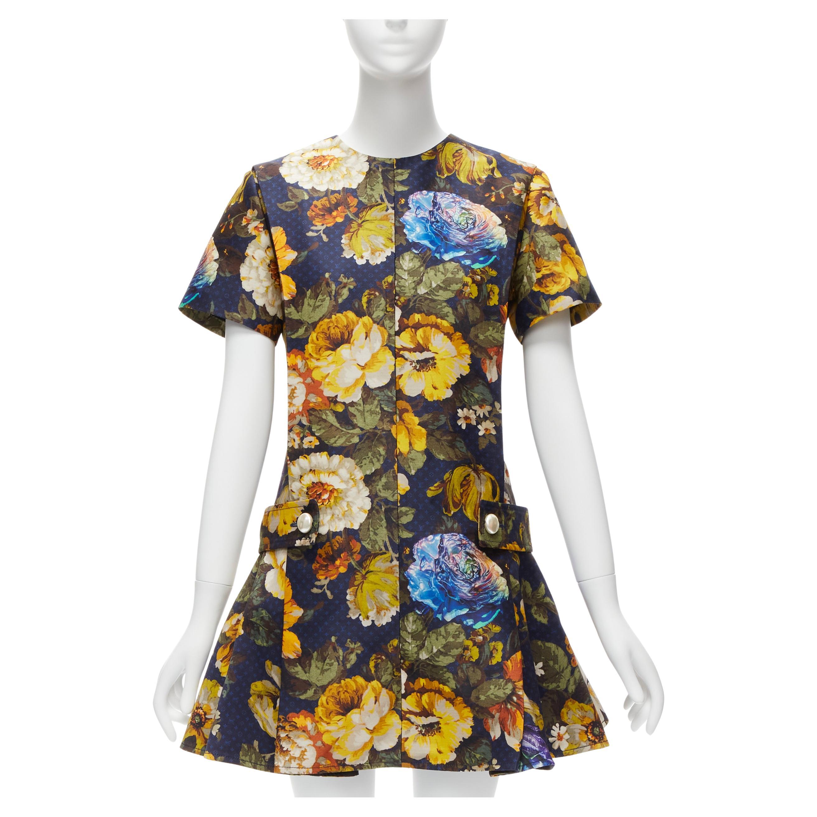 LOUIS VUITTON Vintage Flowers LV monogram wool pearl button flared dress FR34 XS For Sale