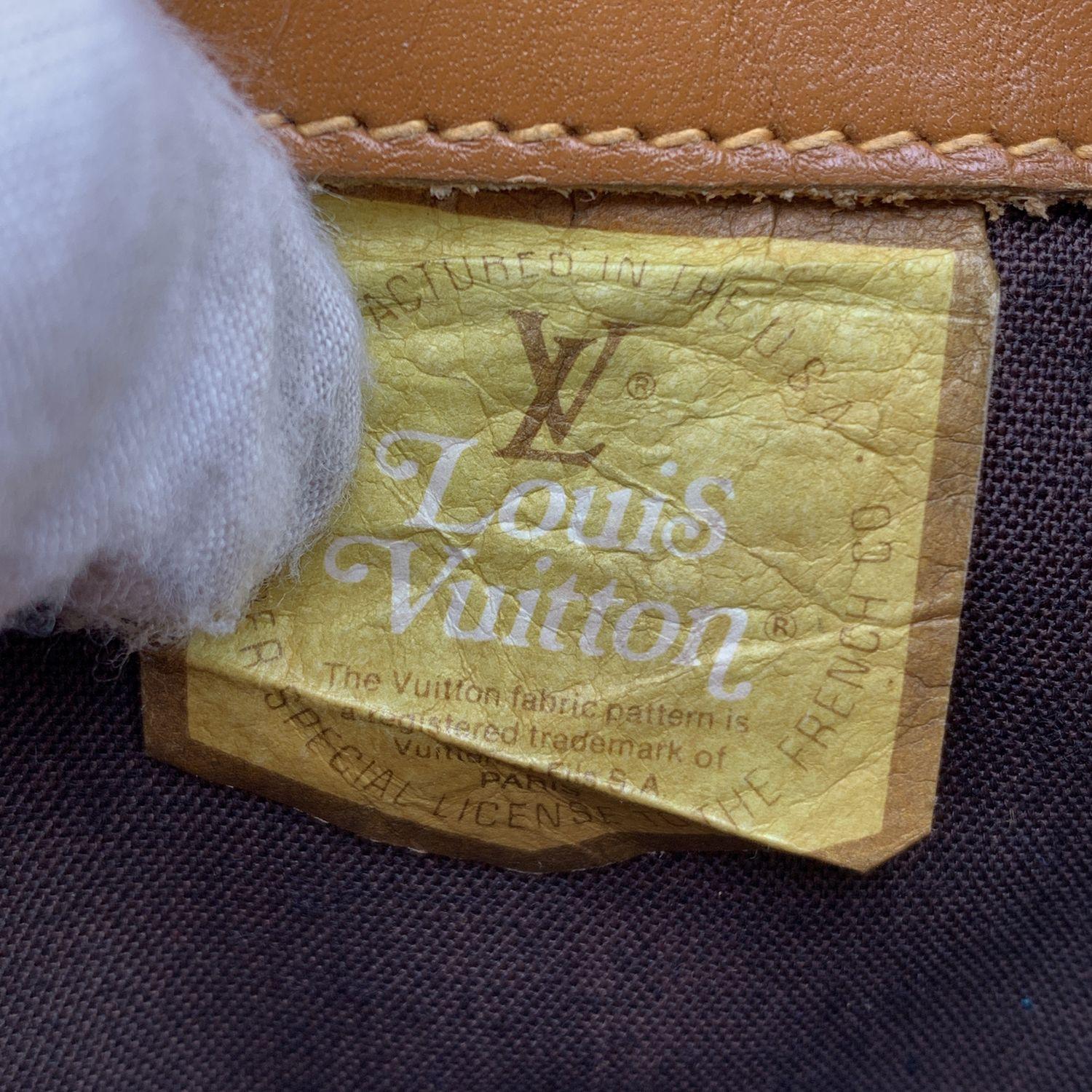 Louis Vuitton Vintage French Co. Made in USA Monogram Small Bucket Bag In Good Condition In Rome, Rome