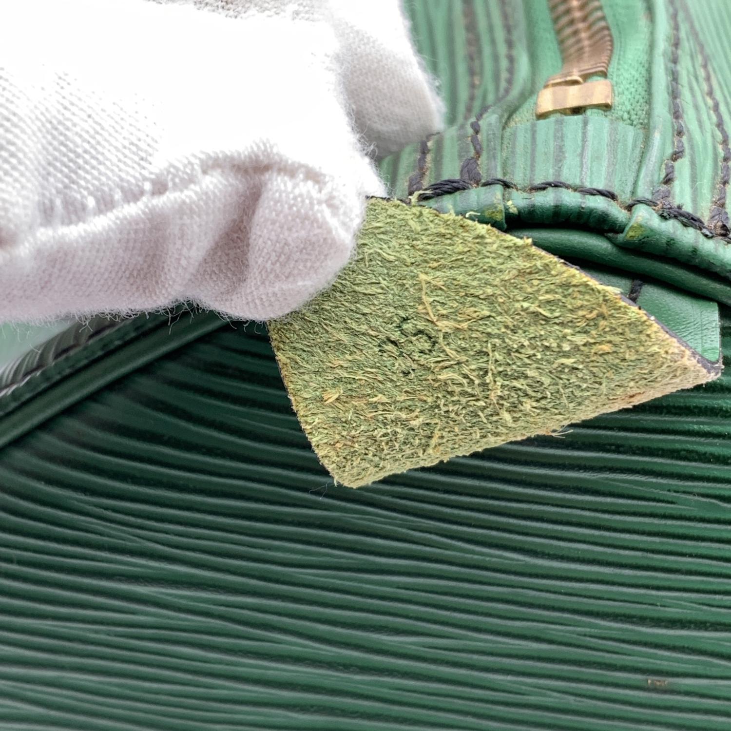 Louis Vuitton Vintage Green Epi Leather Speedy 35 Boston Bag Handbag 4