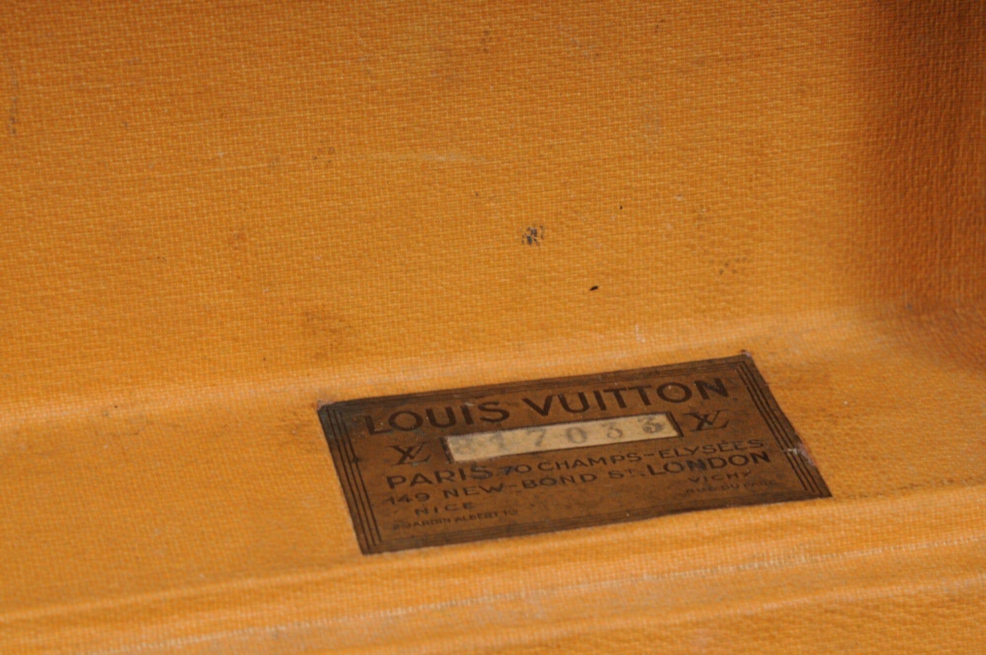 Louis Vuitton Vintage Lv Logo Monogram Boite Trunk Vanity Train Case Hard Sided im Angebot 10