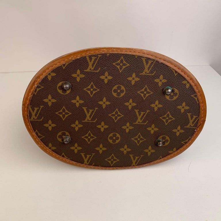 Louis Vuitton, Vintage Crossbody Bucket Bag, rubberized …