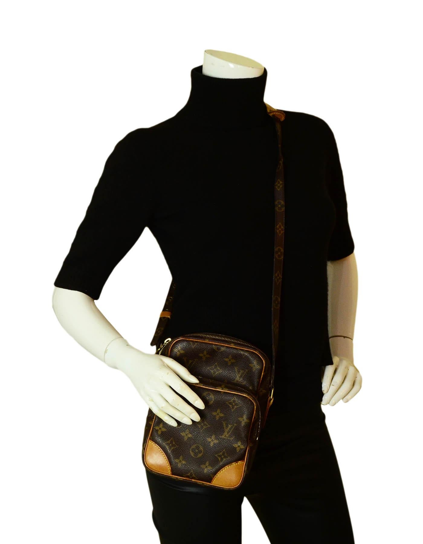 Louis Vuitton Vintage Monogram Amazone Camera Crossbody Bag In Good Condition In New York, NY