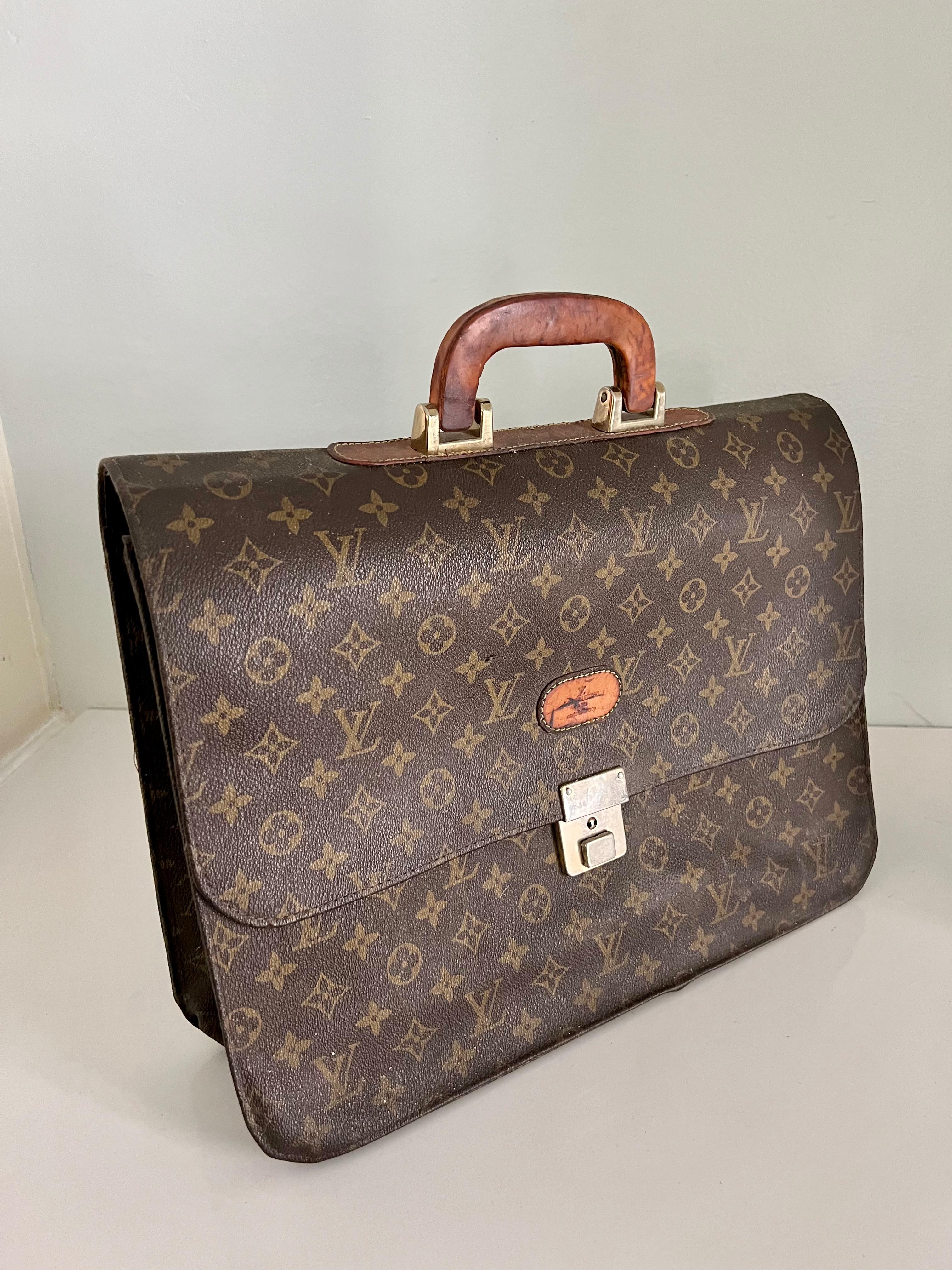 Louis Vuitton Vintage Monogram Brown Serviette Conseiller Briefcase In Good Condition In Los Angeles, CA