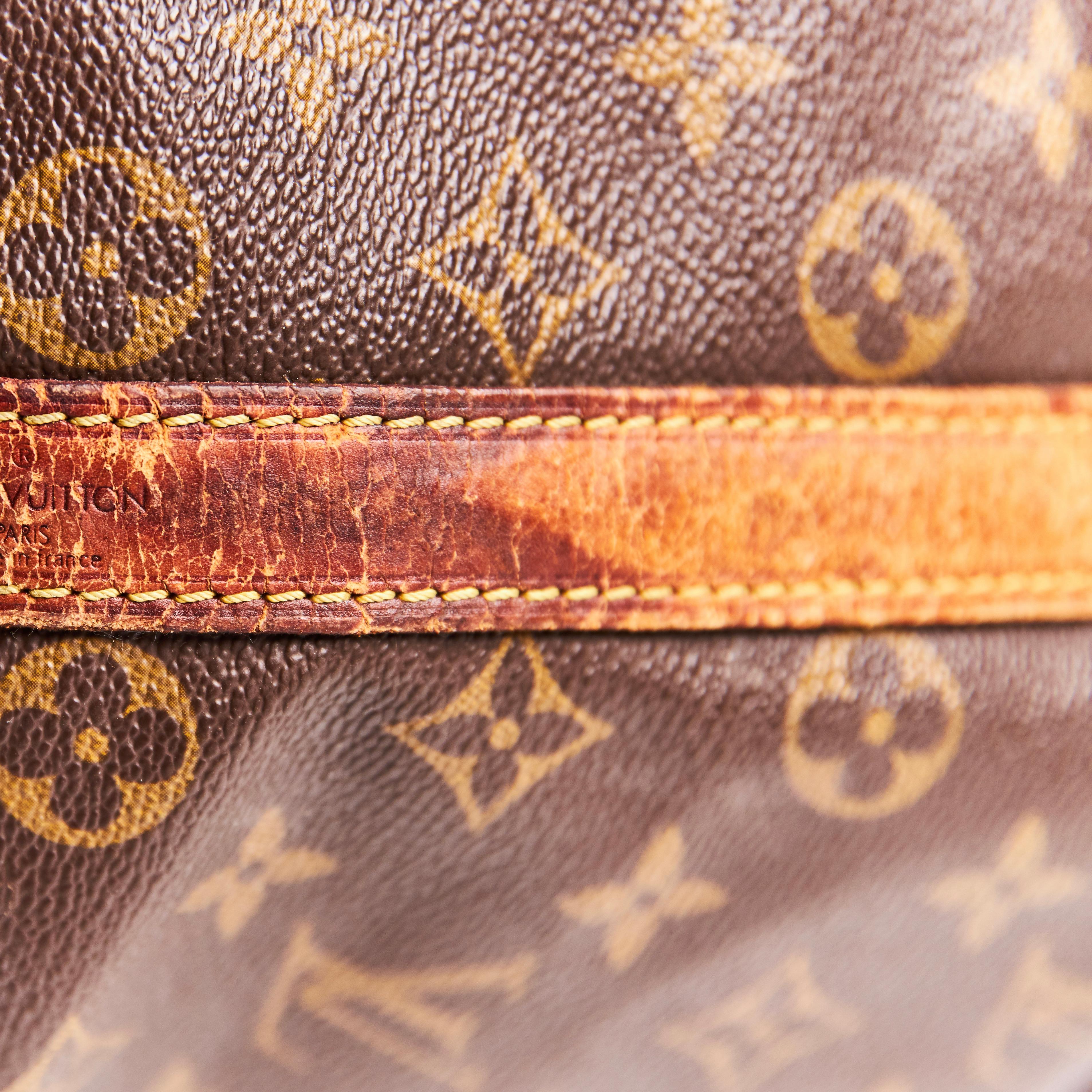 Louis Vuitton Vintage Monogram Bucket Bag (1991) In Fair Condition In Montreal, Quebec