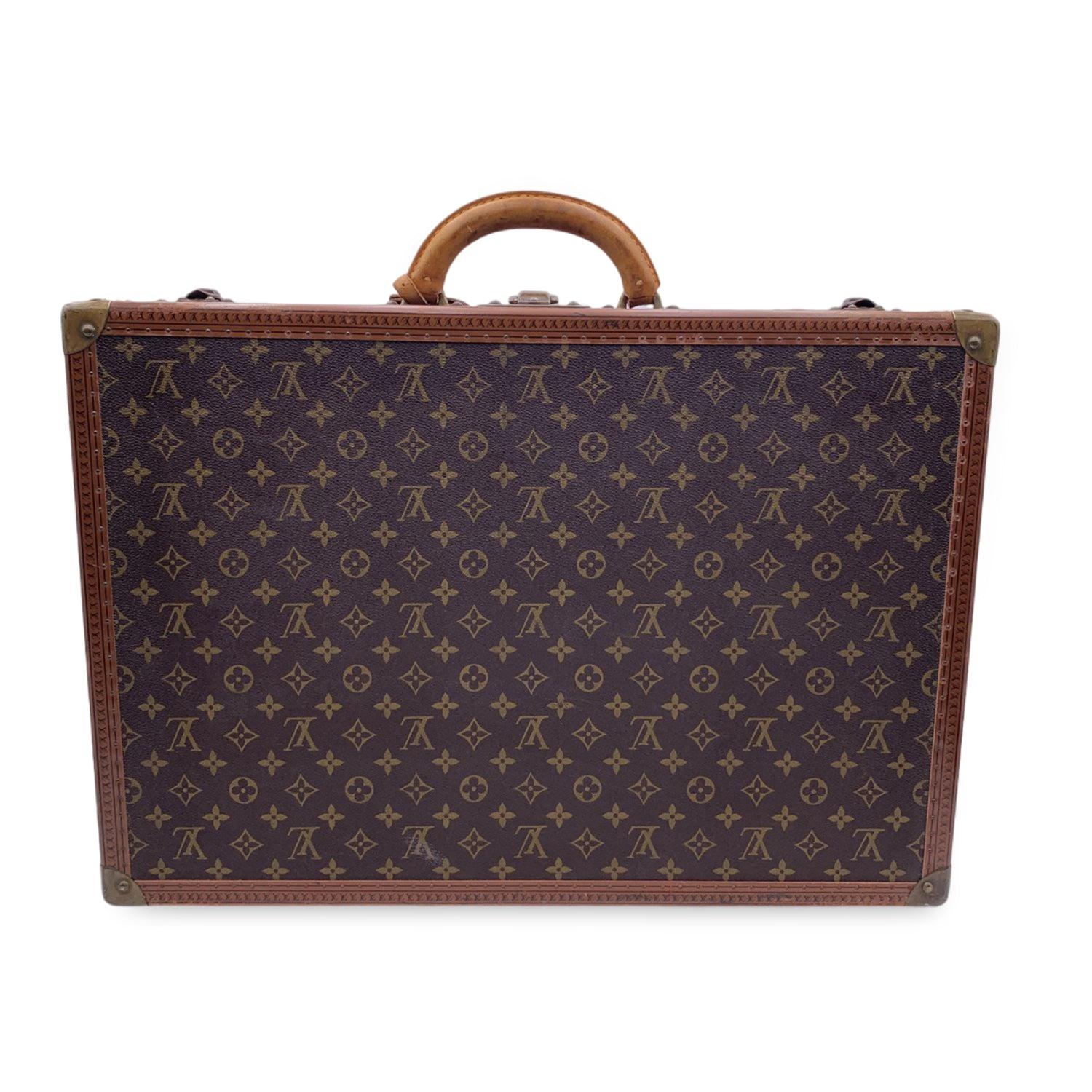Louis Vuitton Vintage Monogram Canvas Bisten 60 Trunk Luggage Bag In Good Condition In Rome, Rome