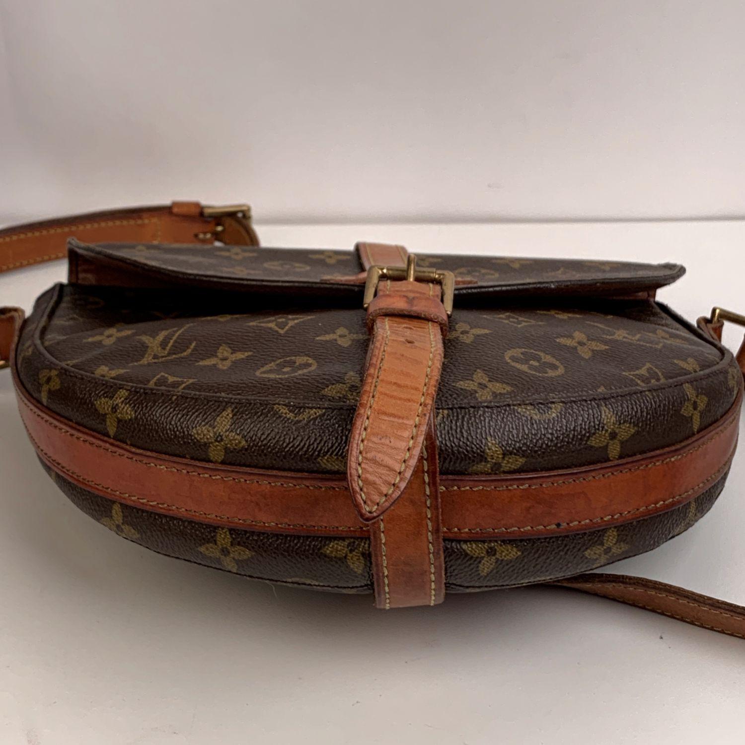 Louis Vuitton Vintage Monogram Canvas Chantilly GM Messenger Bag In Good Condition In Rome, Rome