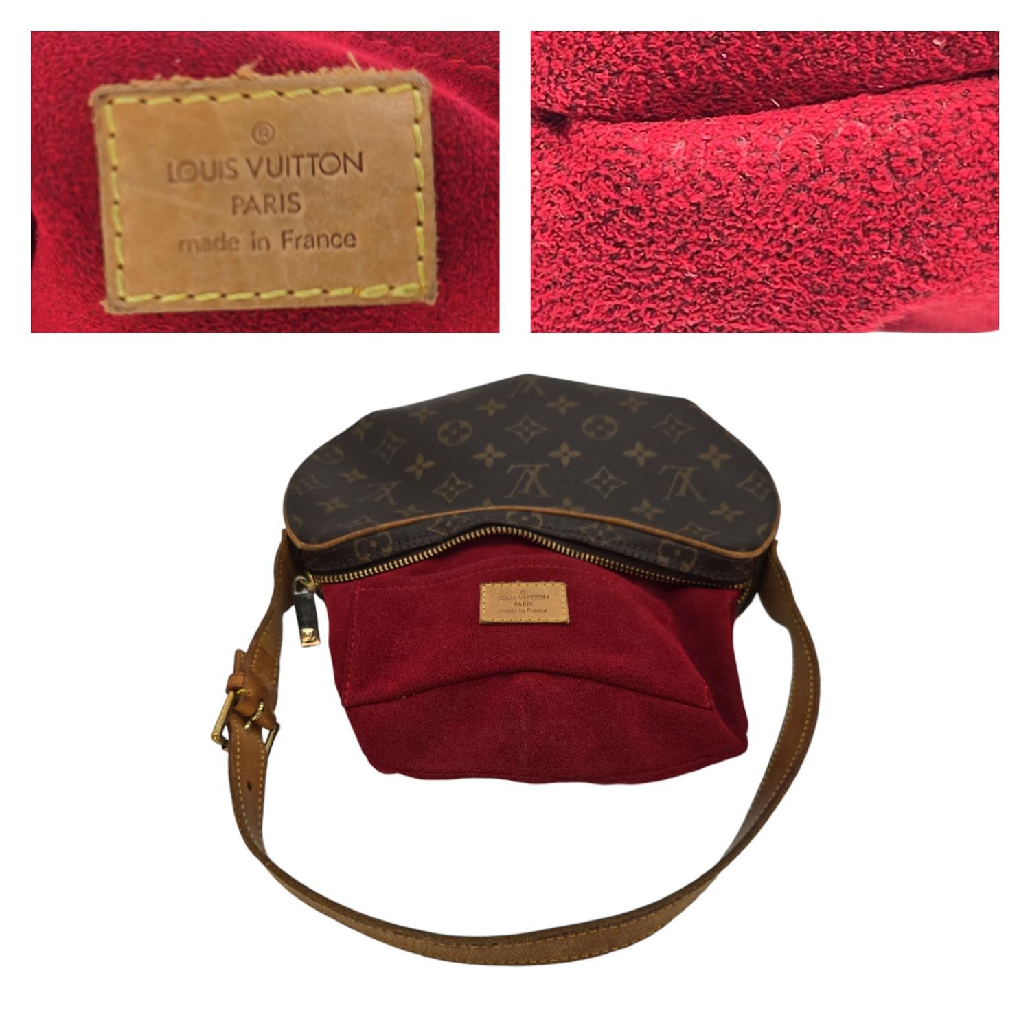 Louis Vuitton Vintage Monogram Canvas Croissant PM 2