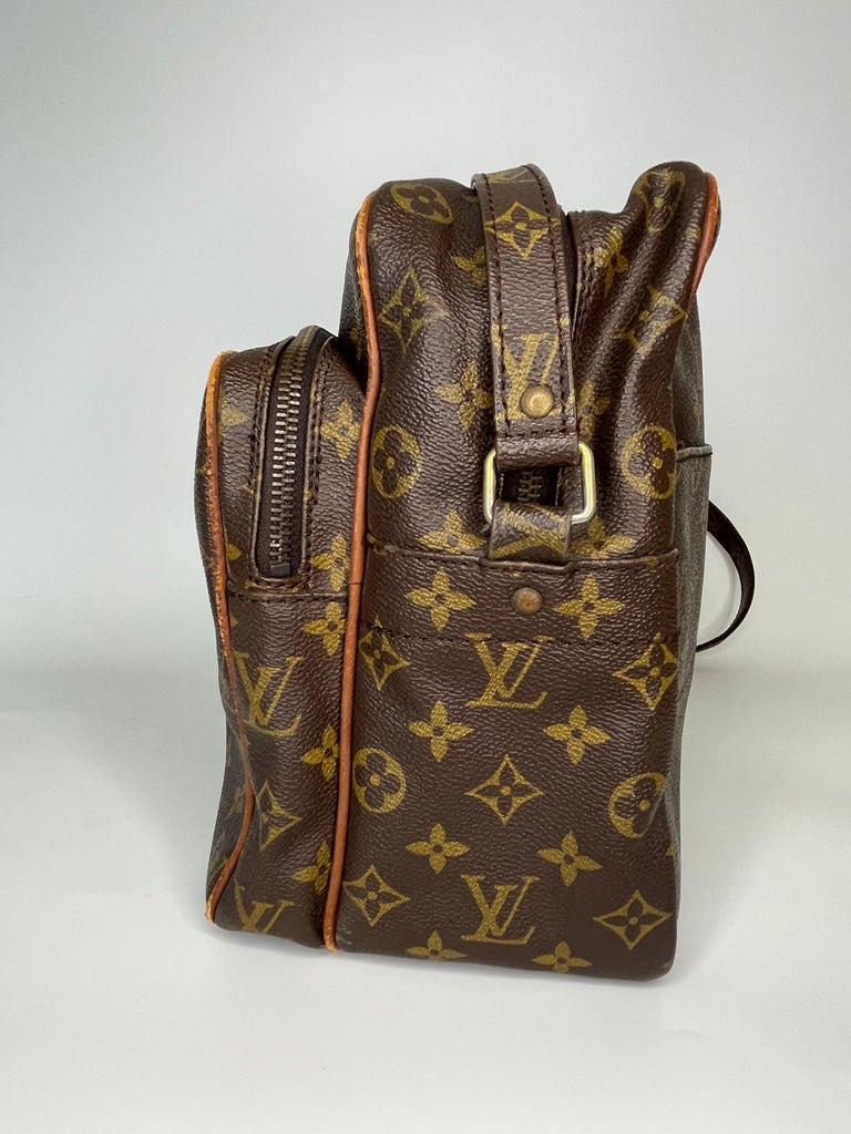 LOUIS VUITTON Monogram Nile Shoulder Bag M45244 LV Auth jk580 Cloth  ref.432465 - Joli Closet