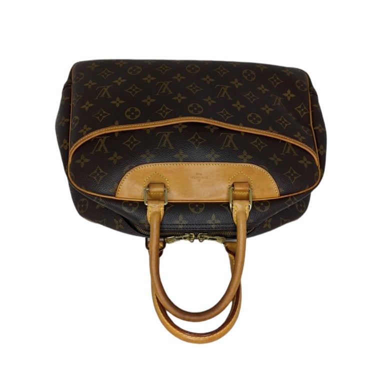Sold at Auction: Louis Vuitton, Louis Vuitton Vintage Monogram Deauville Bag