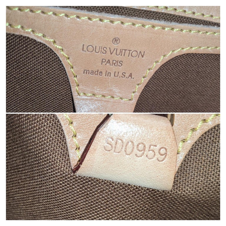 Louis Vuitton Vintage Monogram Canvas Ellipse PM Handbag For Sale 3