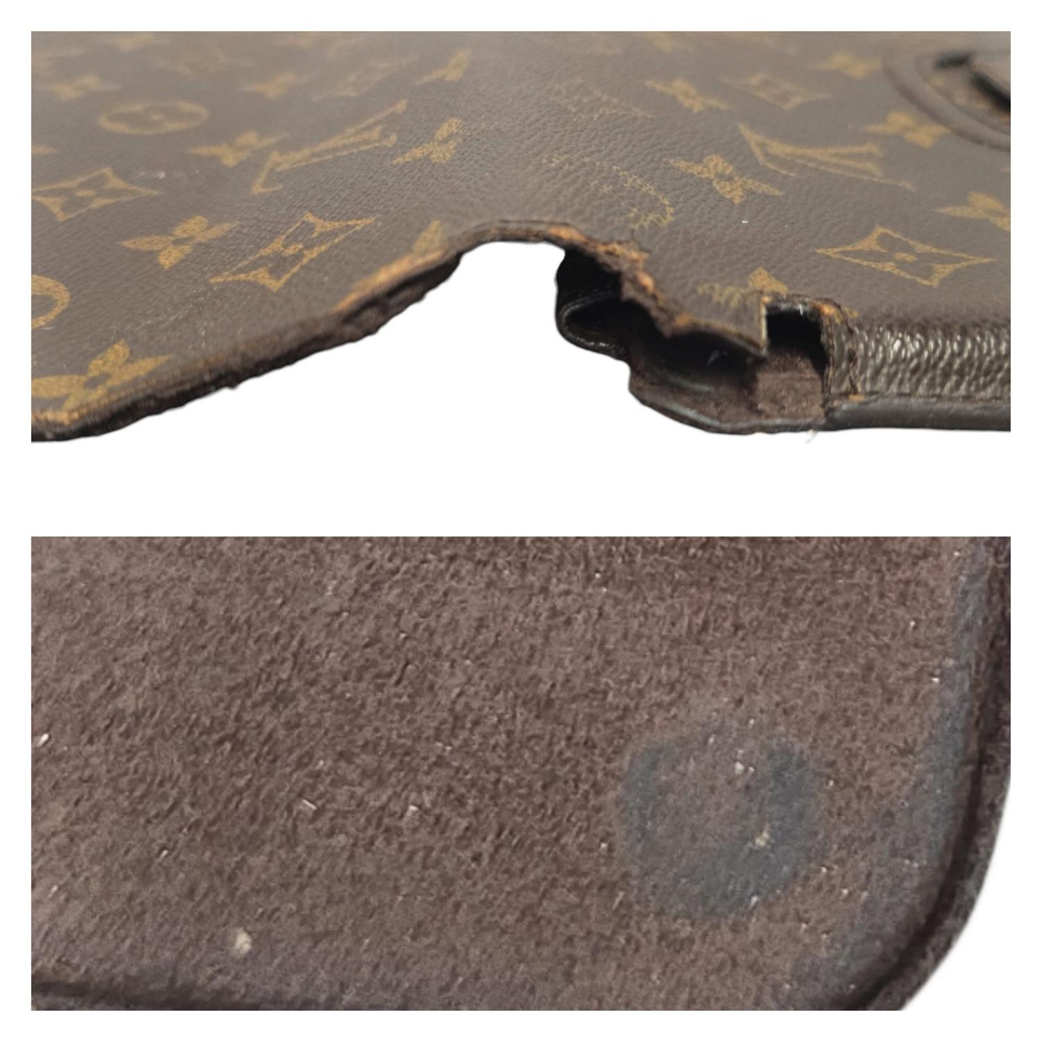 Funda folio de lona con monograma vintage Louis Vuitton para iPad Mini en venta 4
