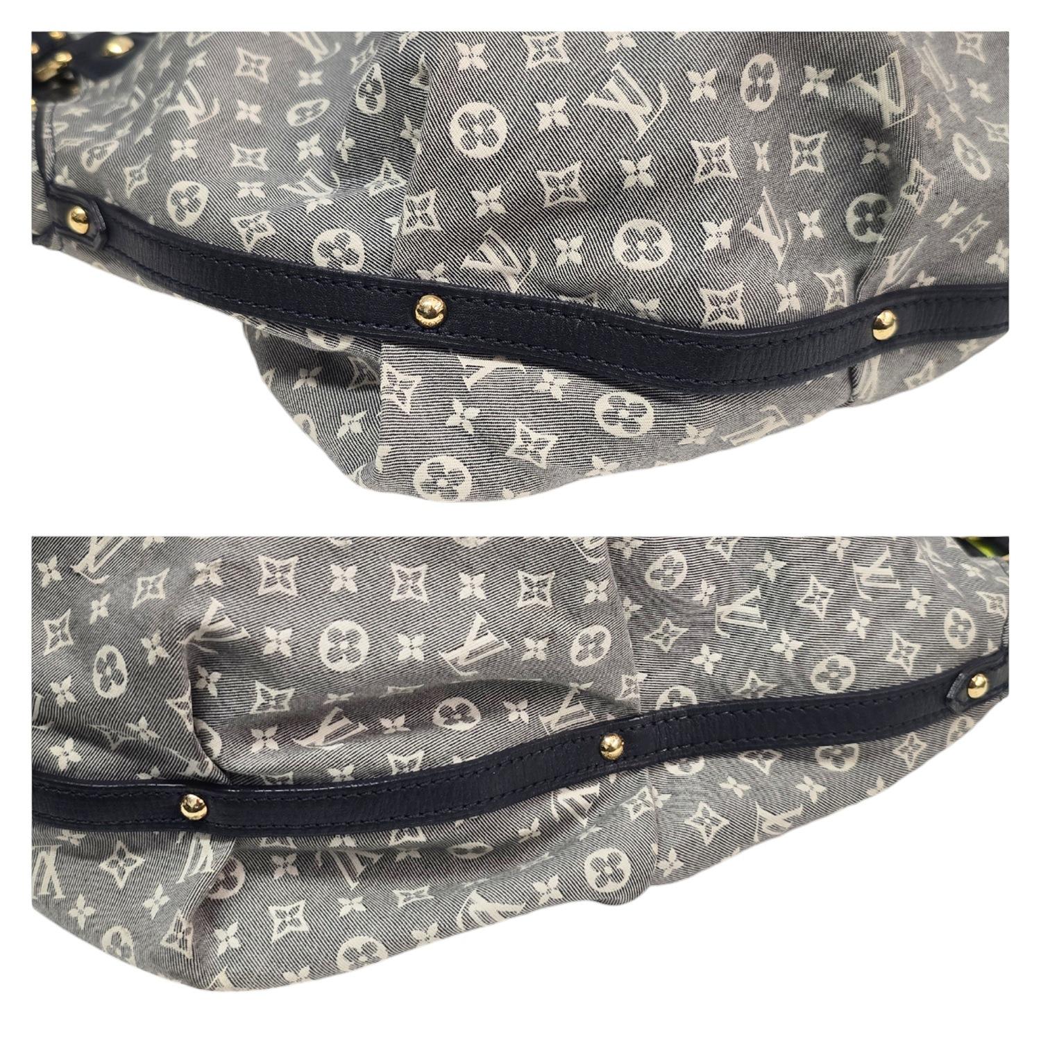Louis Vuitton Vintage Monogram Canvas Idylle Fantaisie Hobo Bag For Sale 5